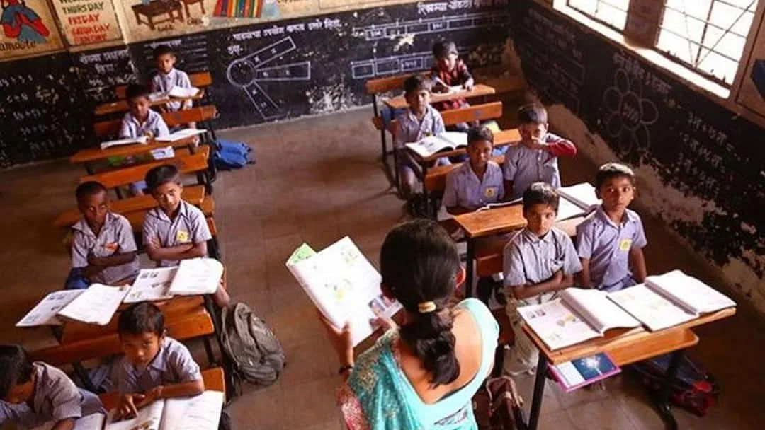 பள்ளி ஆசிரியர் ஊதிய பிடித்தம் ரத்து: முழு சம்பளம் வழங்க அரசு உத்தரவு