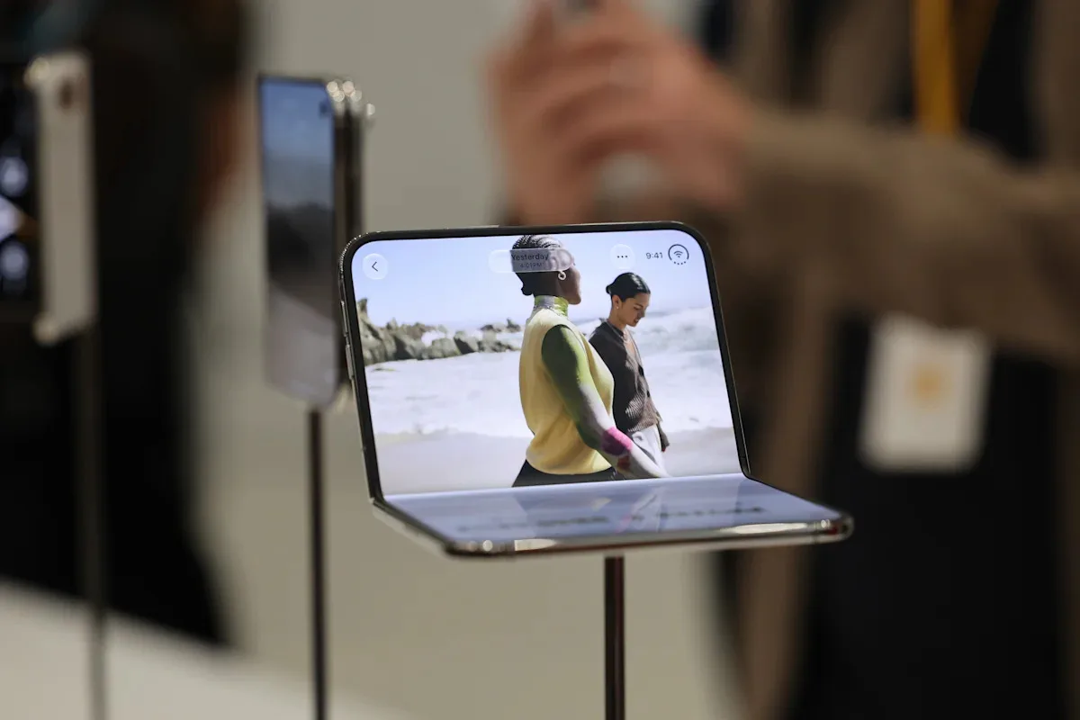 Apple Duo Preorders Sell Out Rapidly as Delivery Dates Slip to 2027
