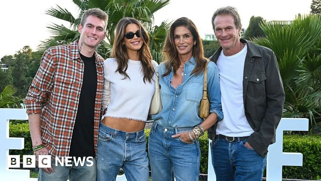 Cindy Crawford Son Presley Gerber Passes Away at Age 27