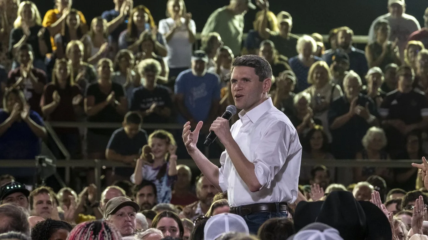 Democratic Senate Fundraising 2026 Numbers Show Massive Early Advantage