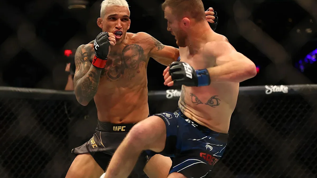 Charles Oliveira Urges Justin Gaethje to Clarify Retirement Plans