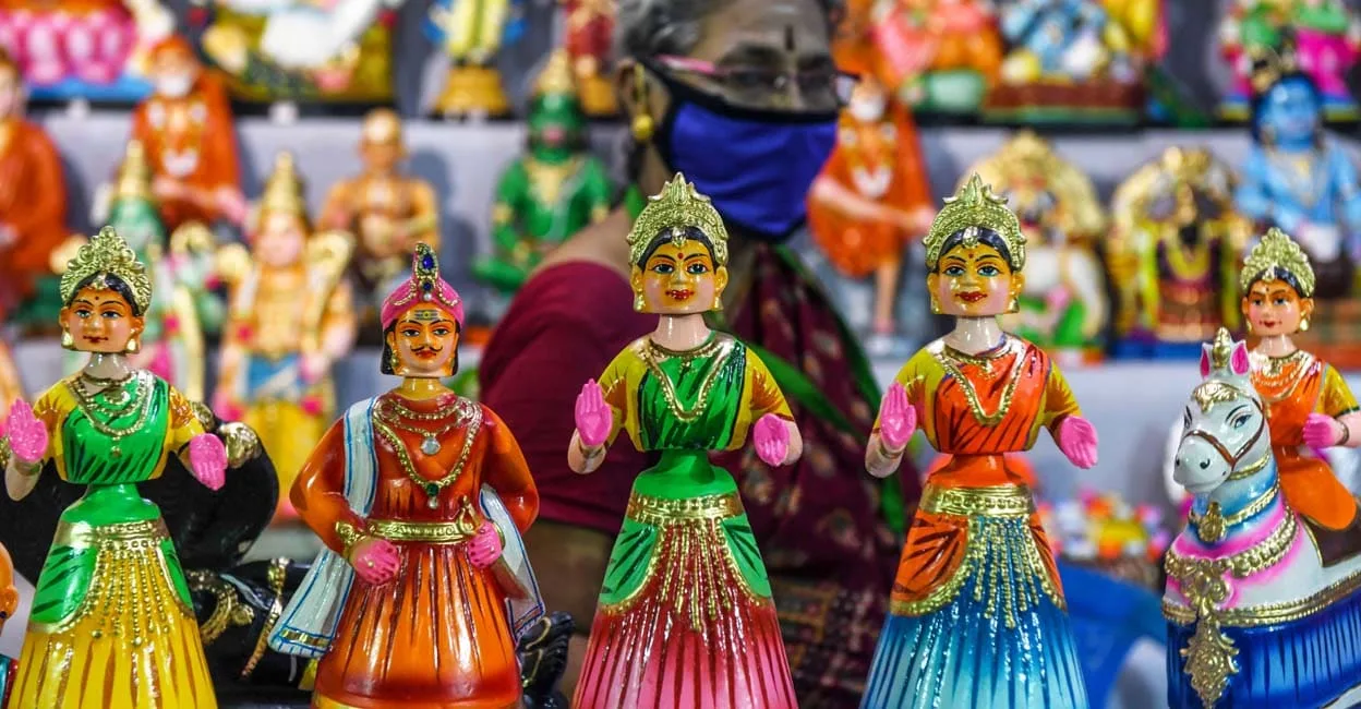 നവരാത്രി ആഘോഷം: ഒക്ടോബര് 19 തിങ്കളാഴ്ച പൊതു അവധി പ്രഖ്യാപിച്ച് സര്‍ക്കാര്‍