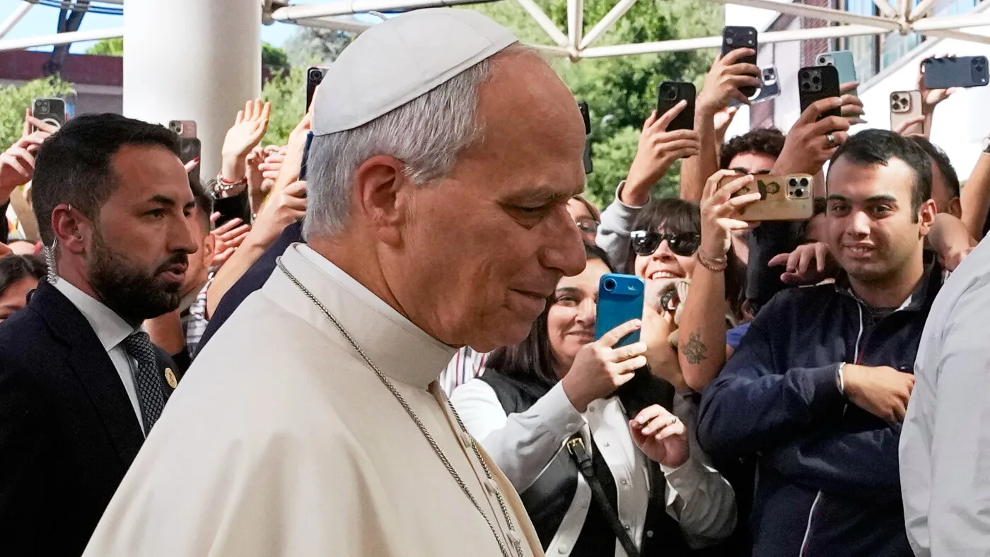 Pope Leo XIV lung surgery: Successful removal of lung adenocarcinoma