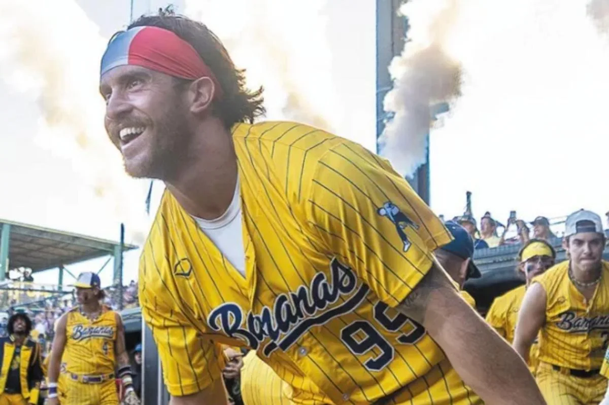 Savannah Bananas Baseball Team Member Returns Home to Long Island