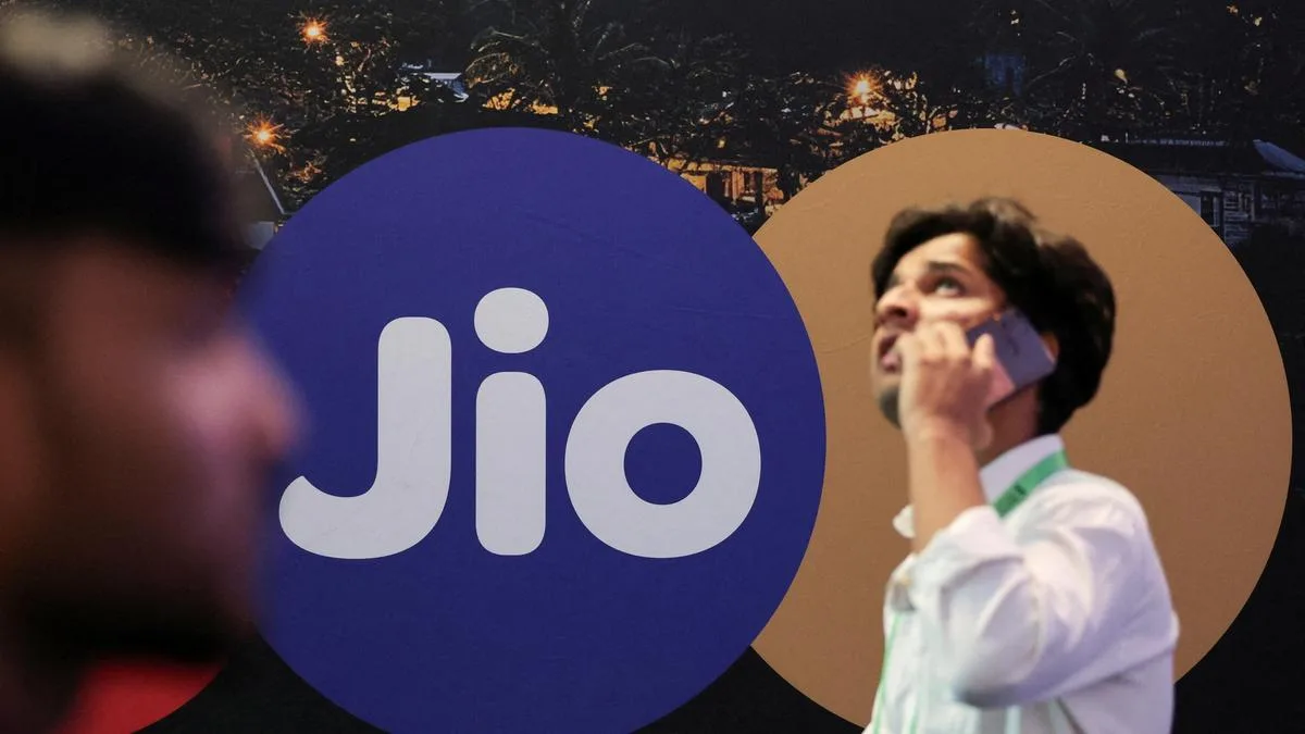 Jio Platforms Files Final IPO Prospectus Ahead of Stock Market Debut