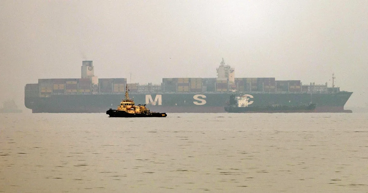 Iran Urges US to Consider Proposal for Reopening Strait of Hormuz